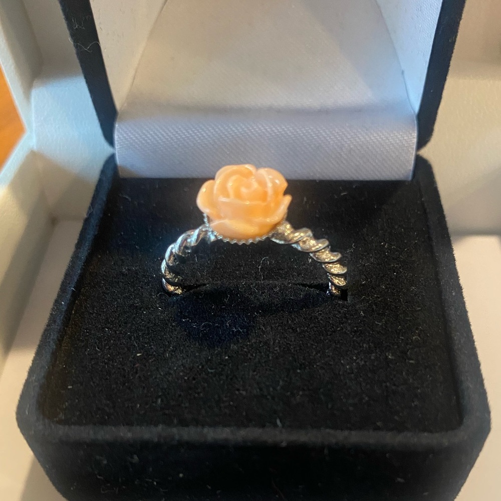 🎁PEACH FLOWER RING AS SHOWN🎁